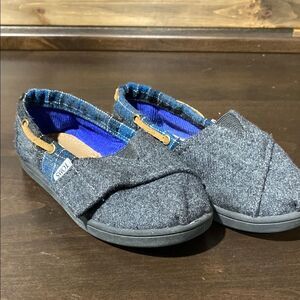 Toms shoes Bimini Gray Blue Tartan Toddler Size 9
